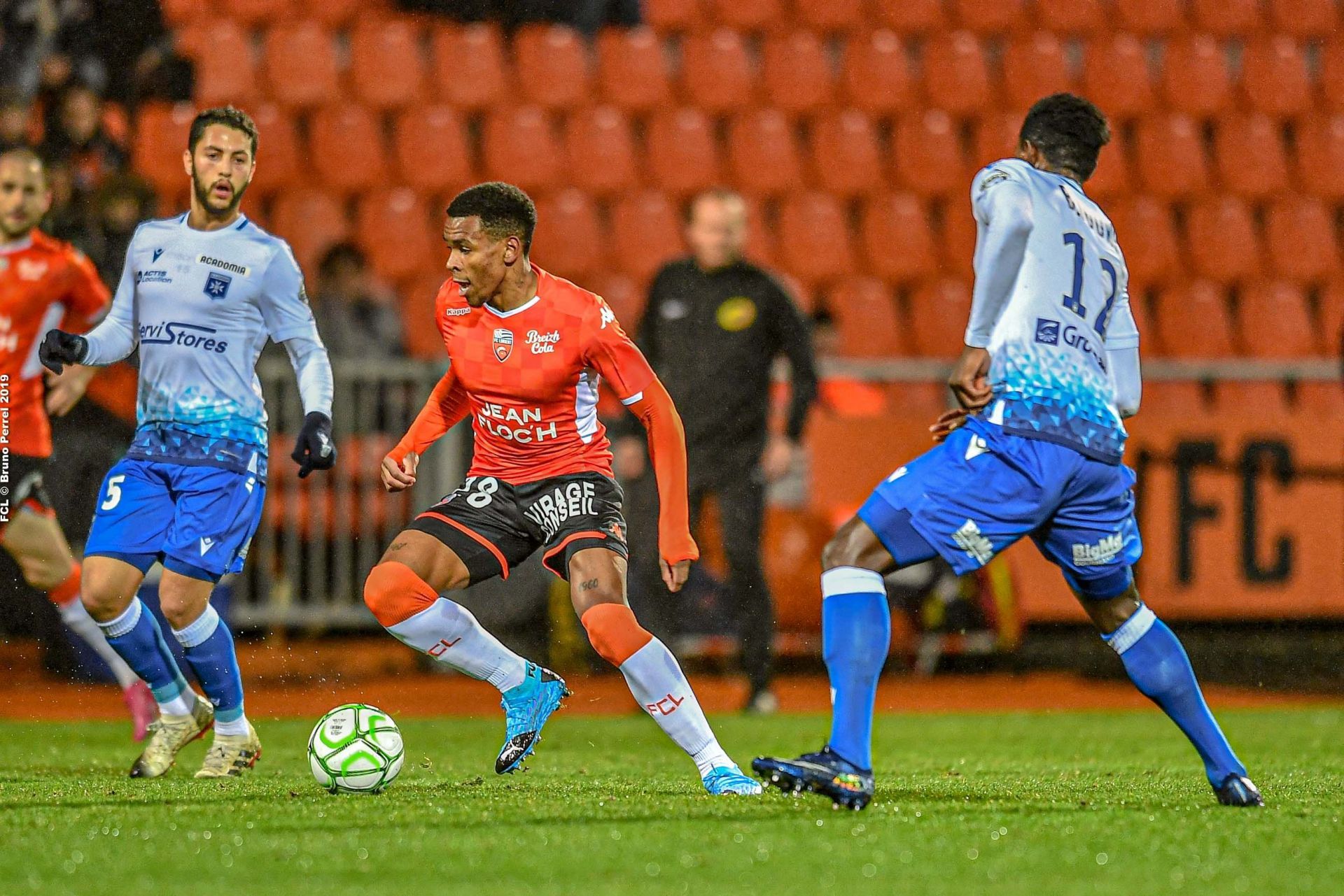 Lyon and Auxerre will meet in Ligue 1 on Sunday