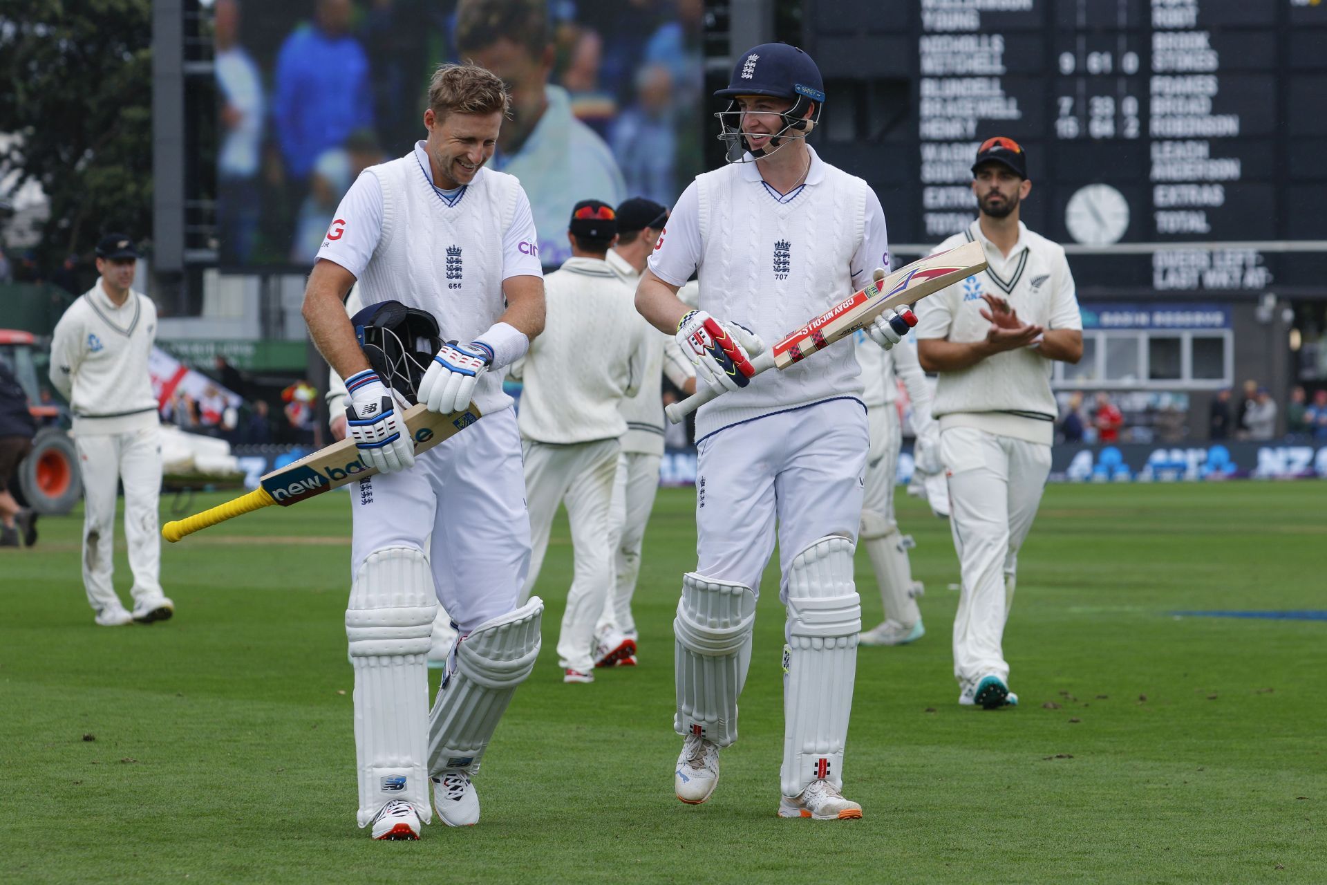 Harry Brook and Joe Root walk off. (Credits: Getty)