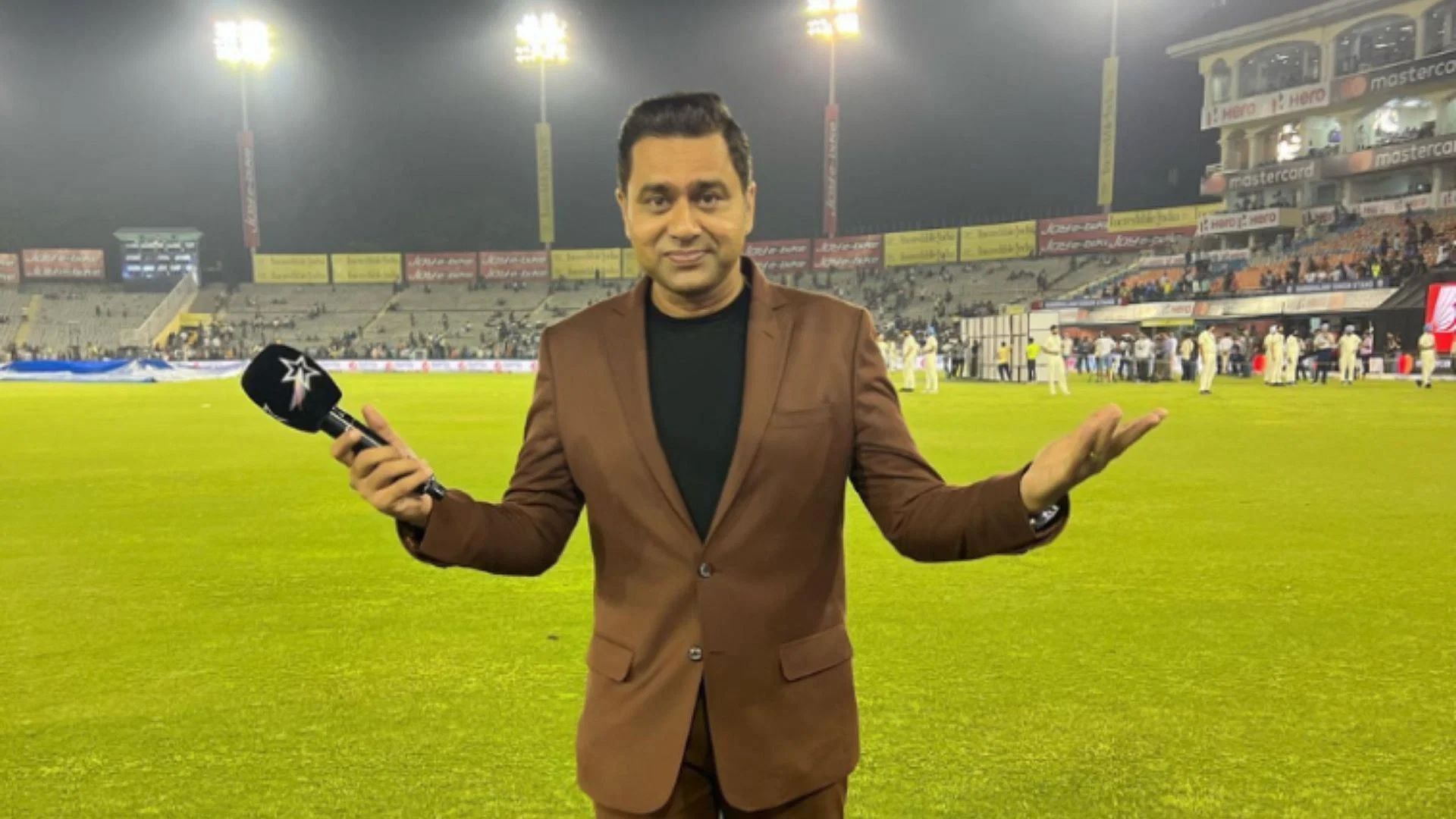 Aakash Chopra does not want the Border-Gavaskar Trophy to be played on square turners. [P/C: Twitter]