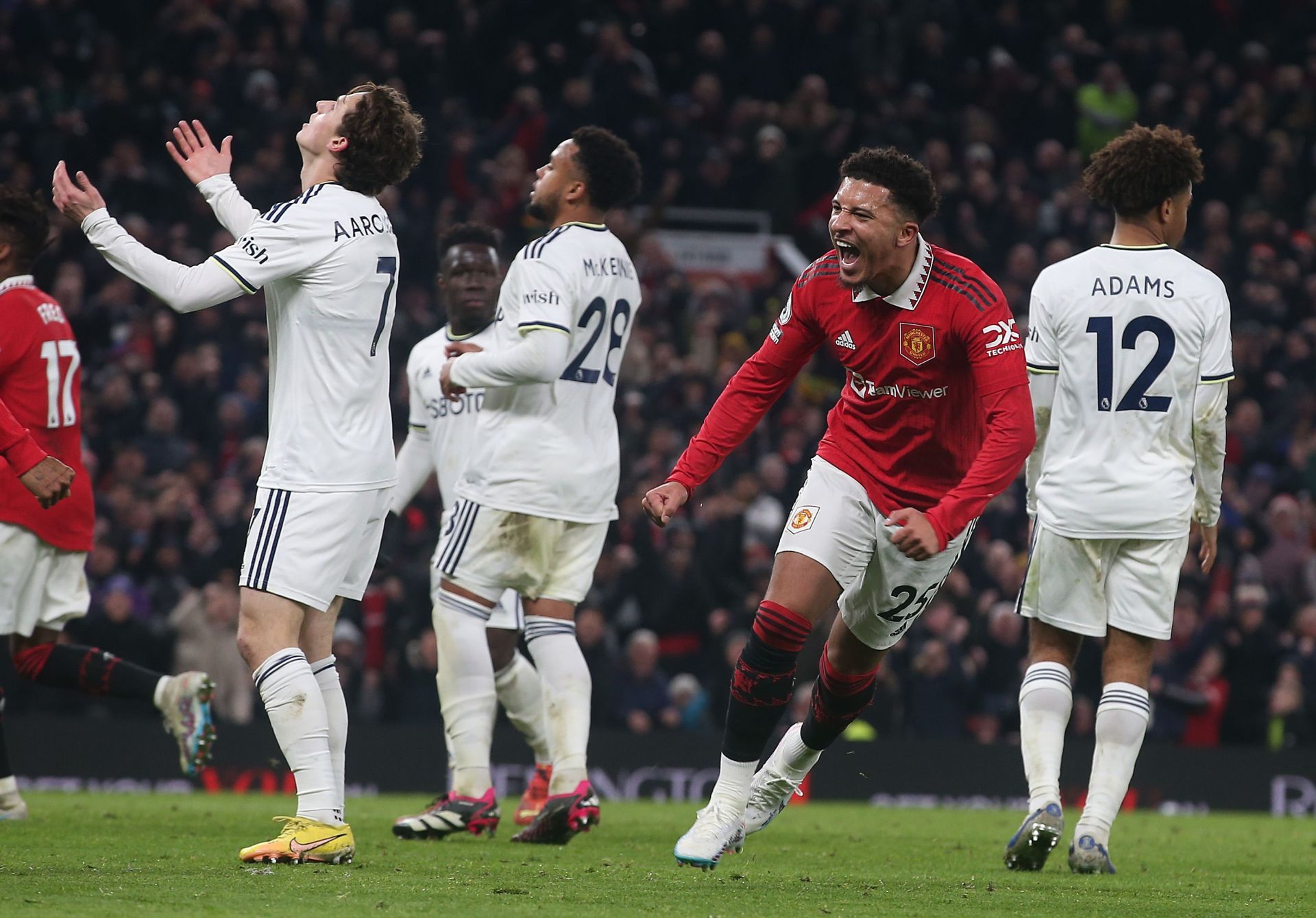 Jadon Sancho scored as Manchester United drew 2-2 with Leeds United
