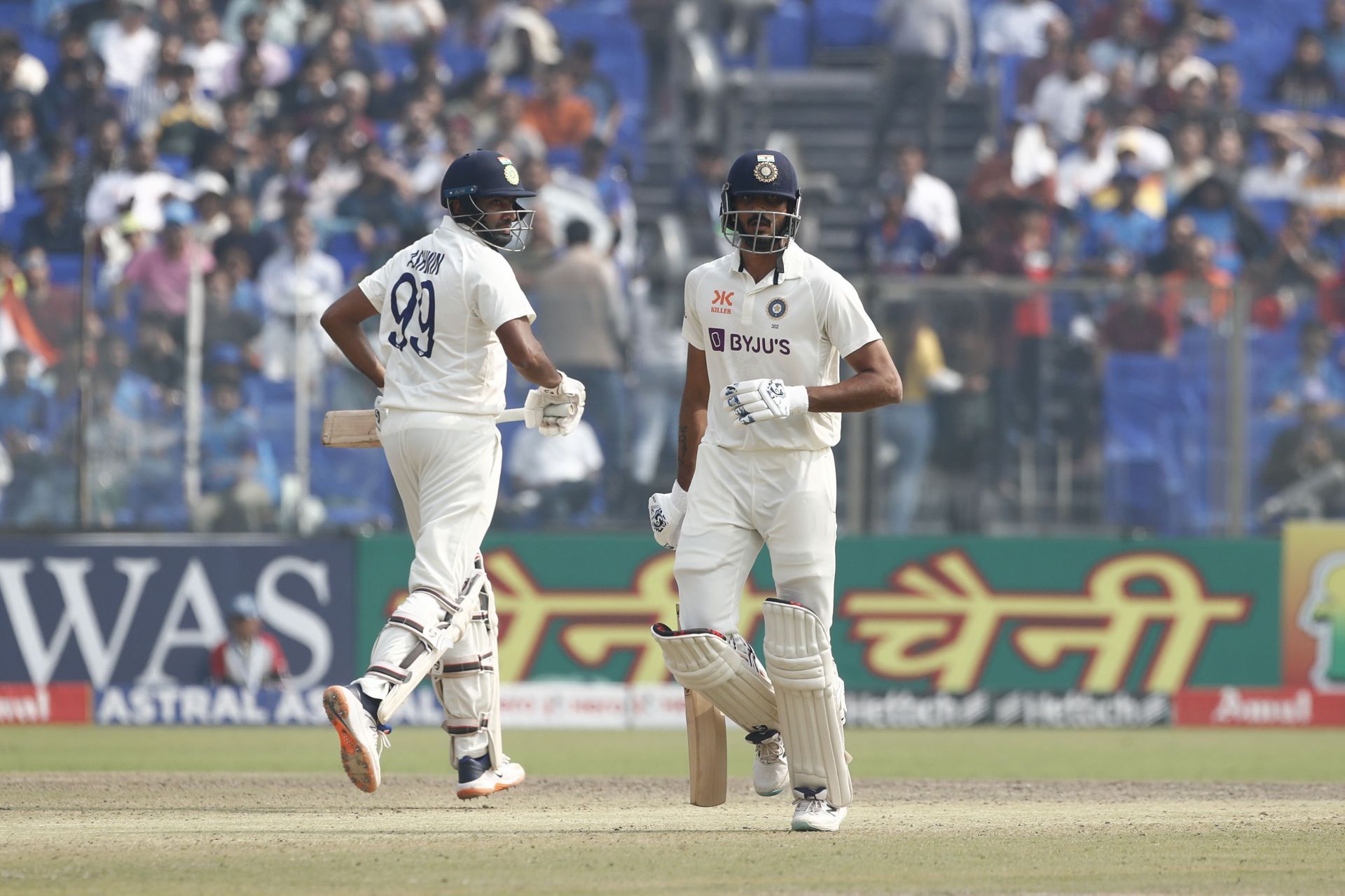 India v Australia - 2nd Test: Day 2