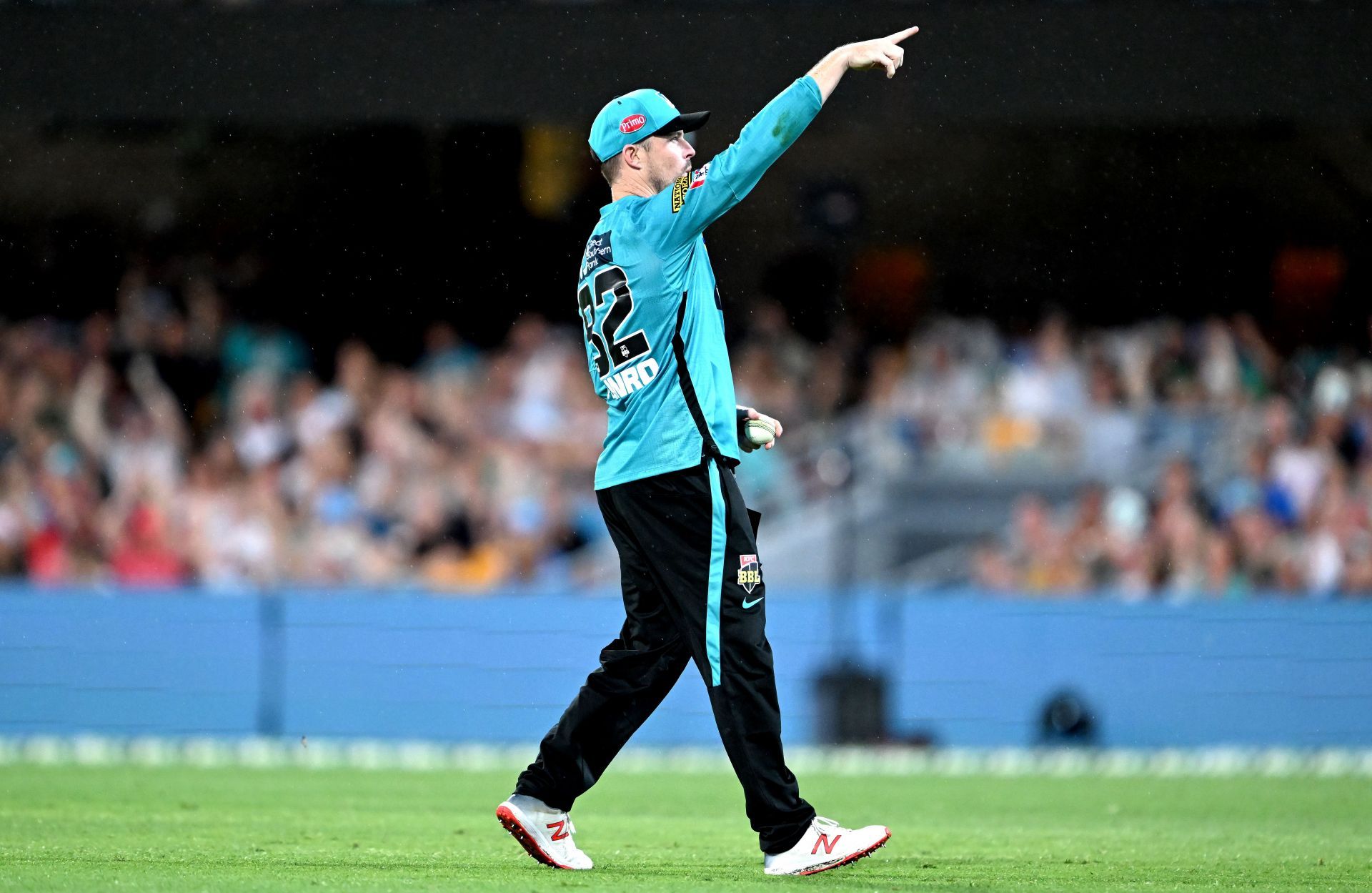 BBL - Brisbane Heat v Adelaide Strikers