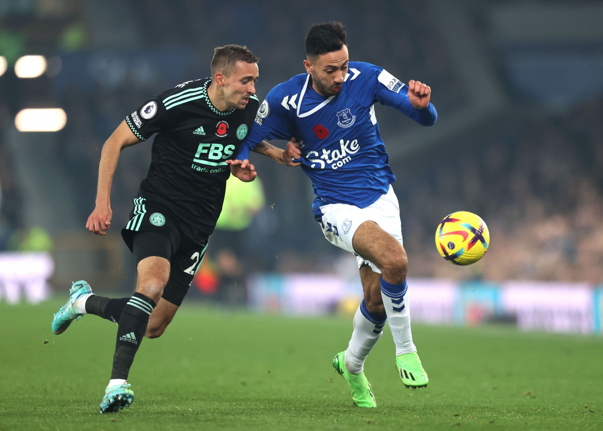 Dwight McNeil in action against Leicester City in the EPL