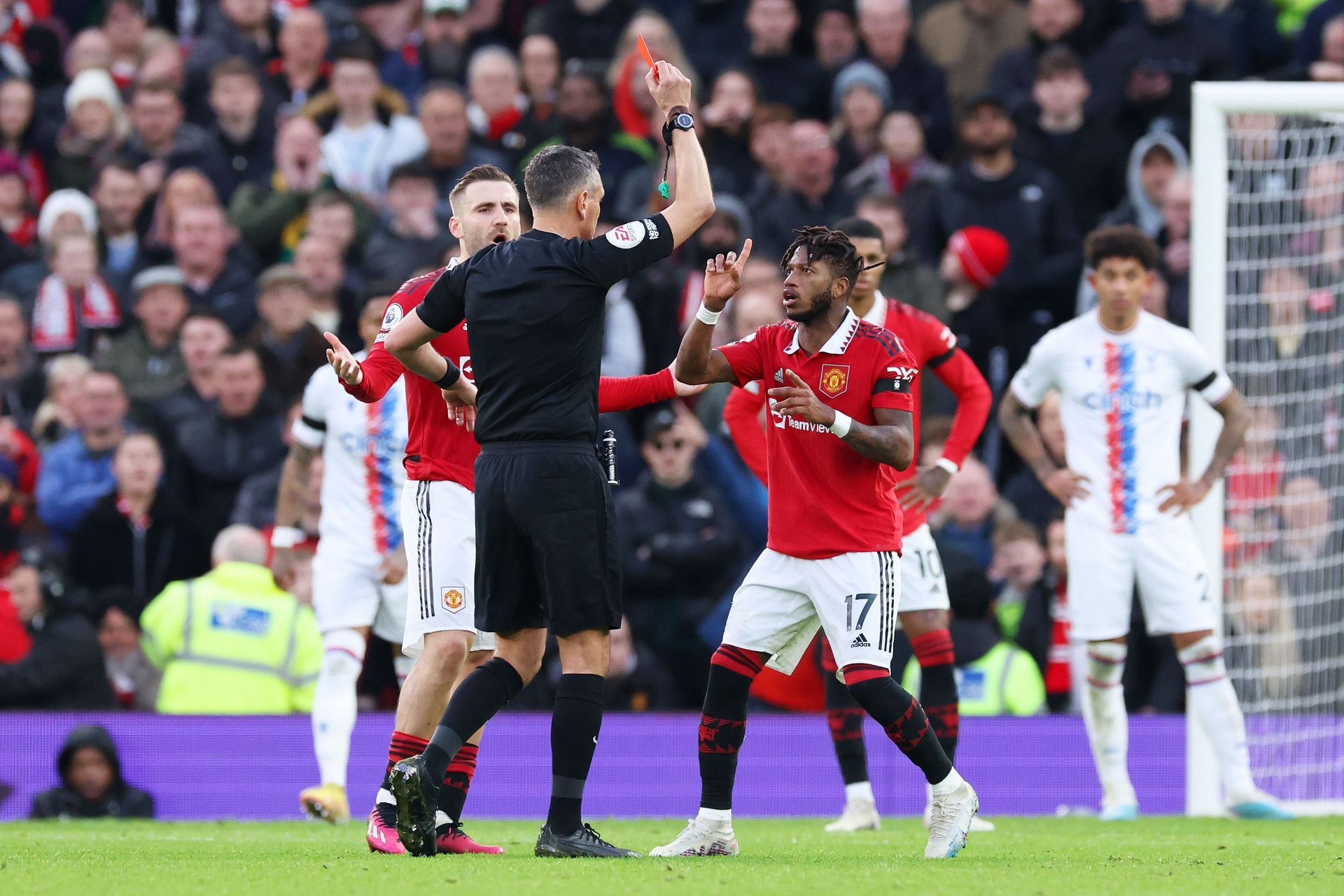 Manchester United v Crystal Palace - Premier League