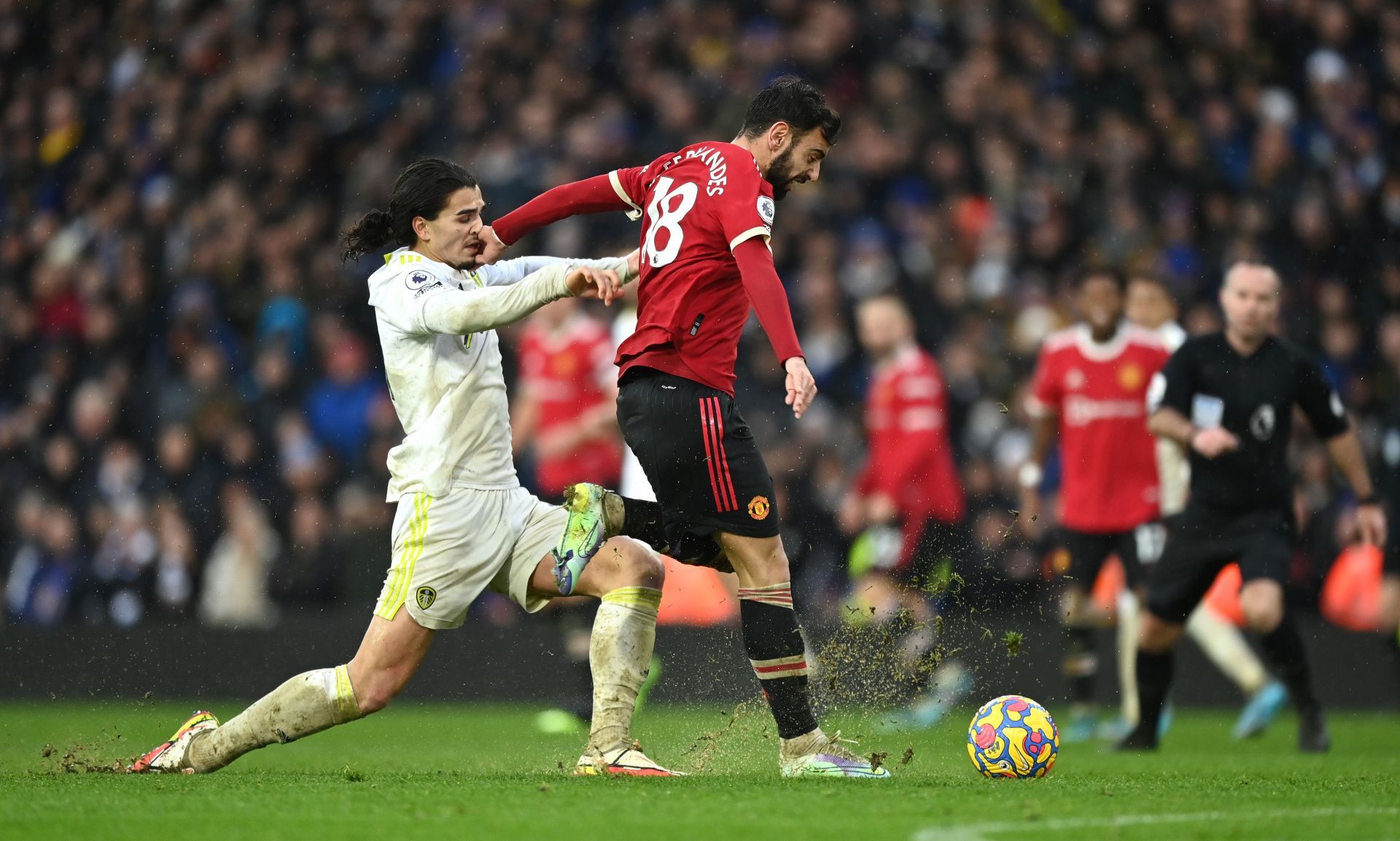 Leeds United v Manchester United - Premier League