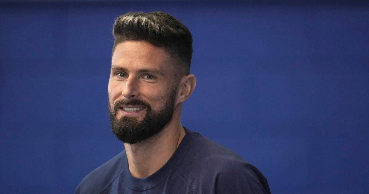 Olivier Giroud open to Premier League return with 4 clubs showing interest - Reports