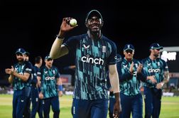 Tell the world, Jofra Archer is back