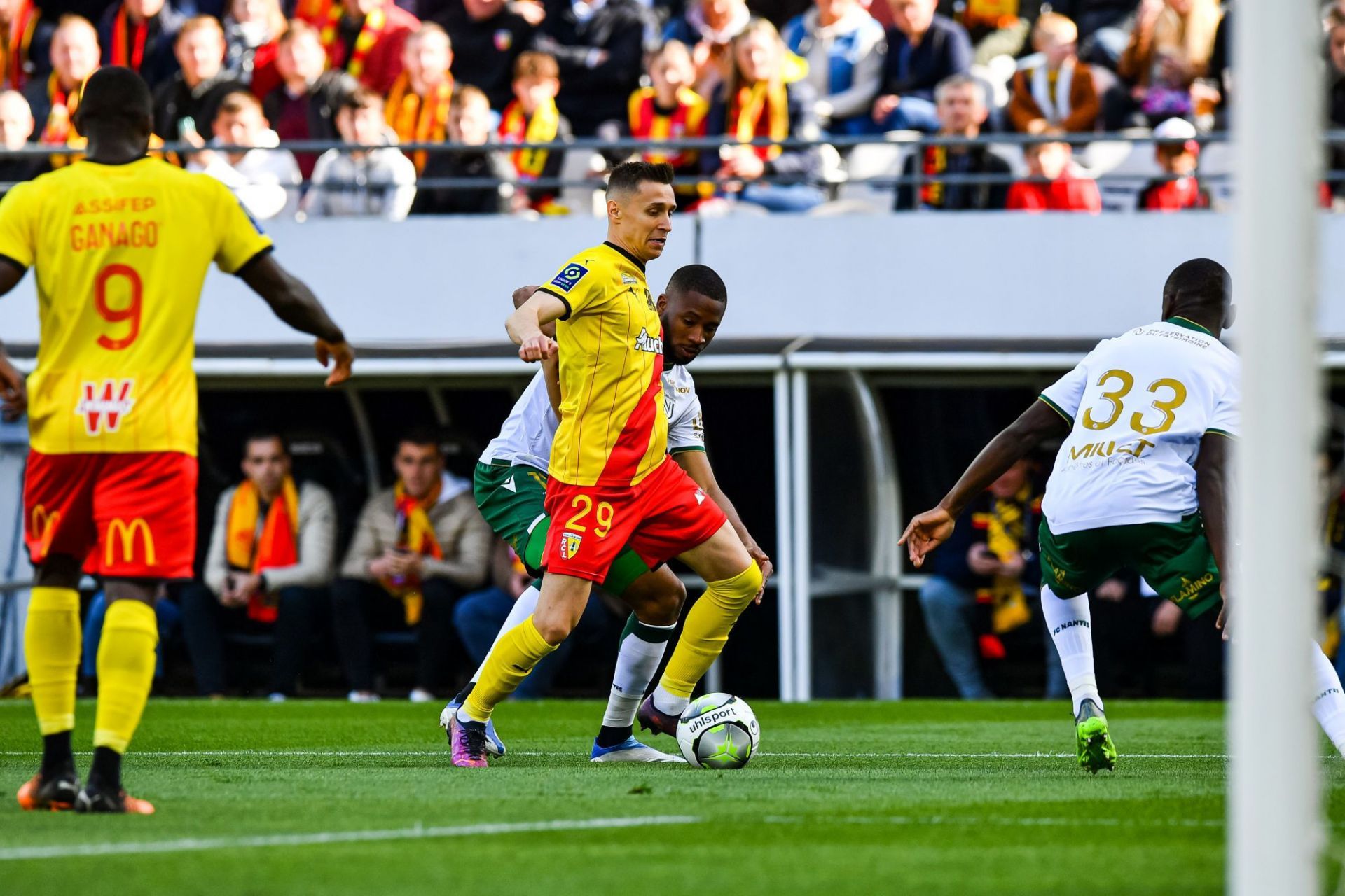 Lens and Nantes will meet in Ligue 1 on Sunday