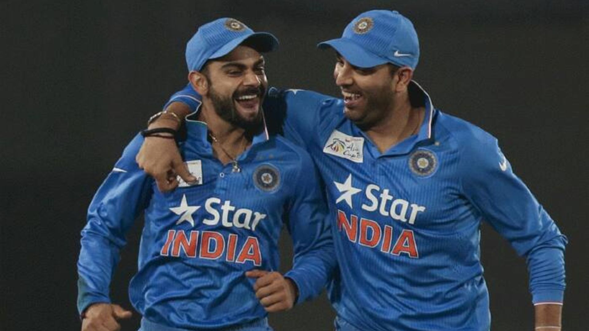 Virat Kohli (L) &amp; Yuvraj Singh. (P.C.:Twitter)