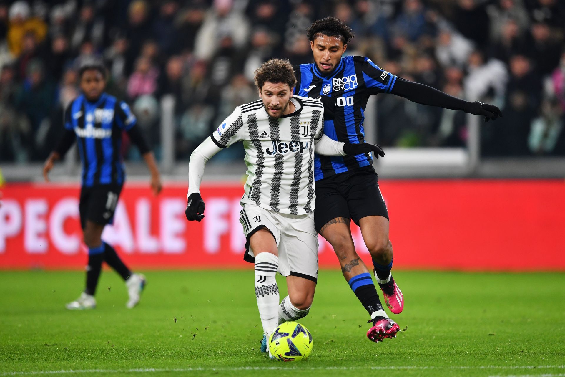 Manuel Locatelli has admirers at the Emirates.