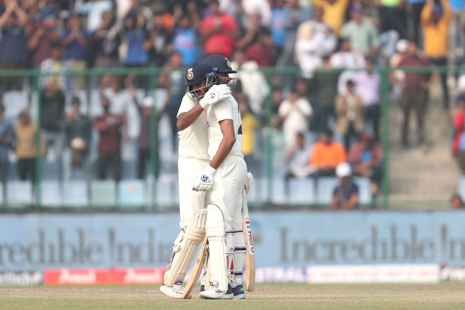 Axar Patel and Ravichandran Ashwin. (Image Credits: Twitter)