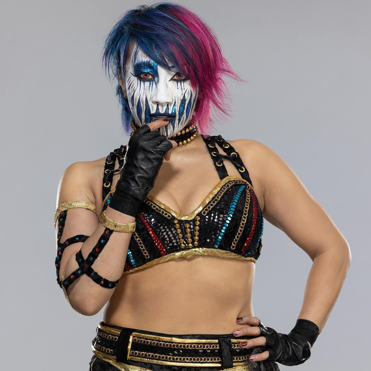 Asuka returned at the Royal Rumble with a new look.