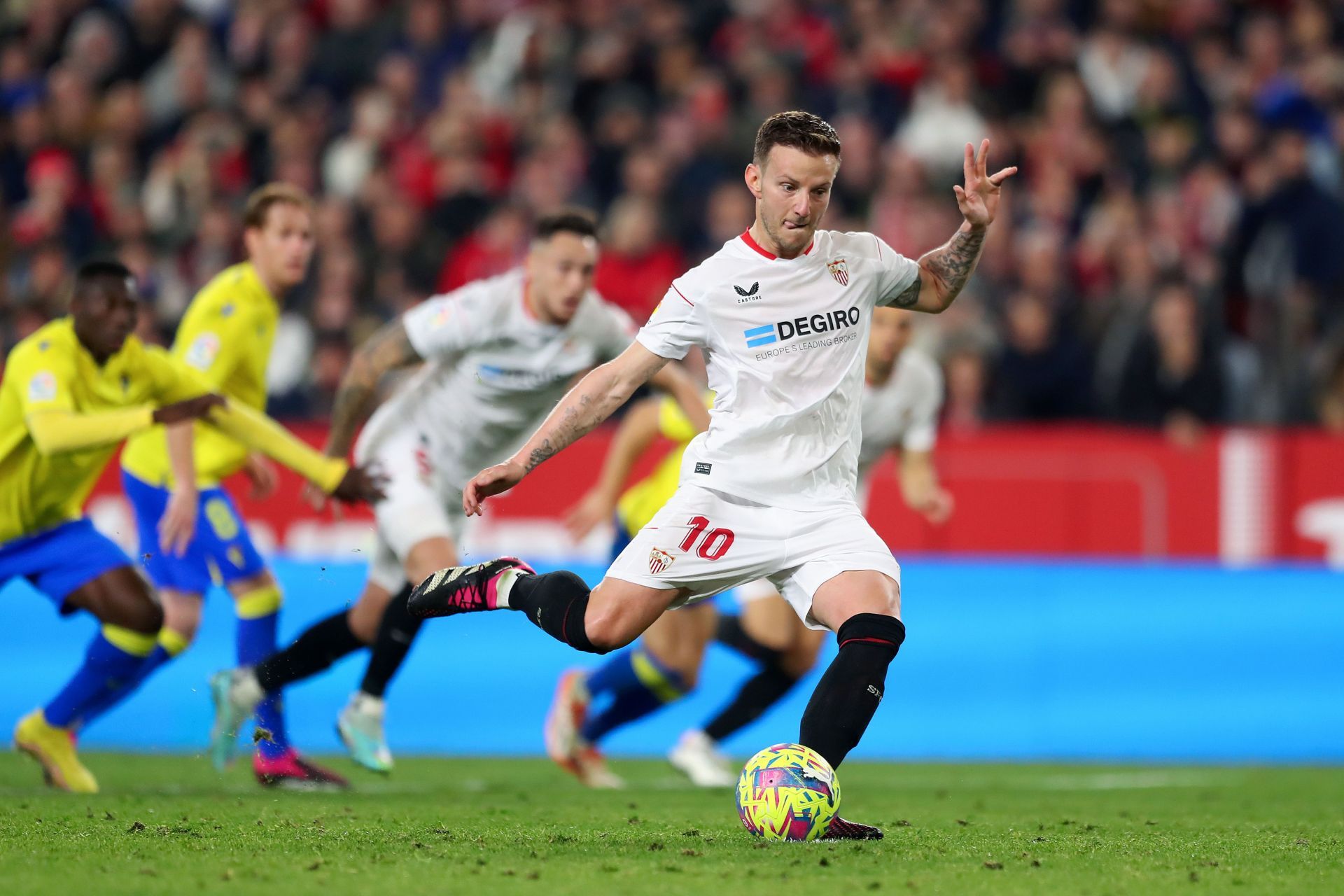 Sevilla FC v Cadiz CF - LaLiga Santander