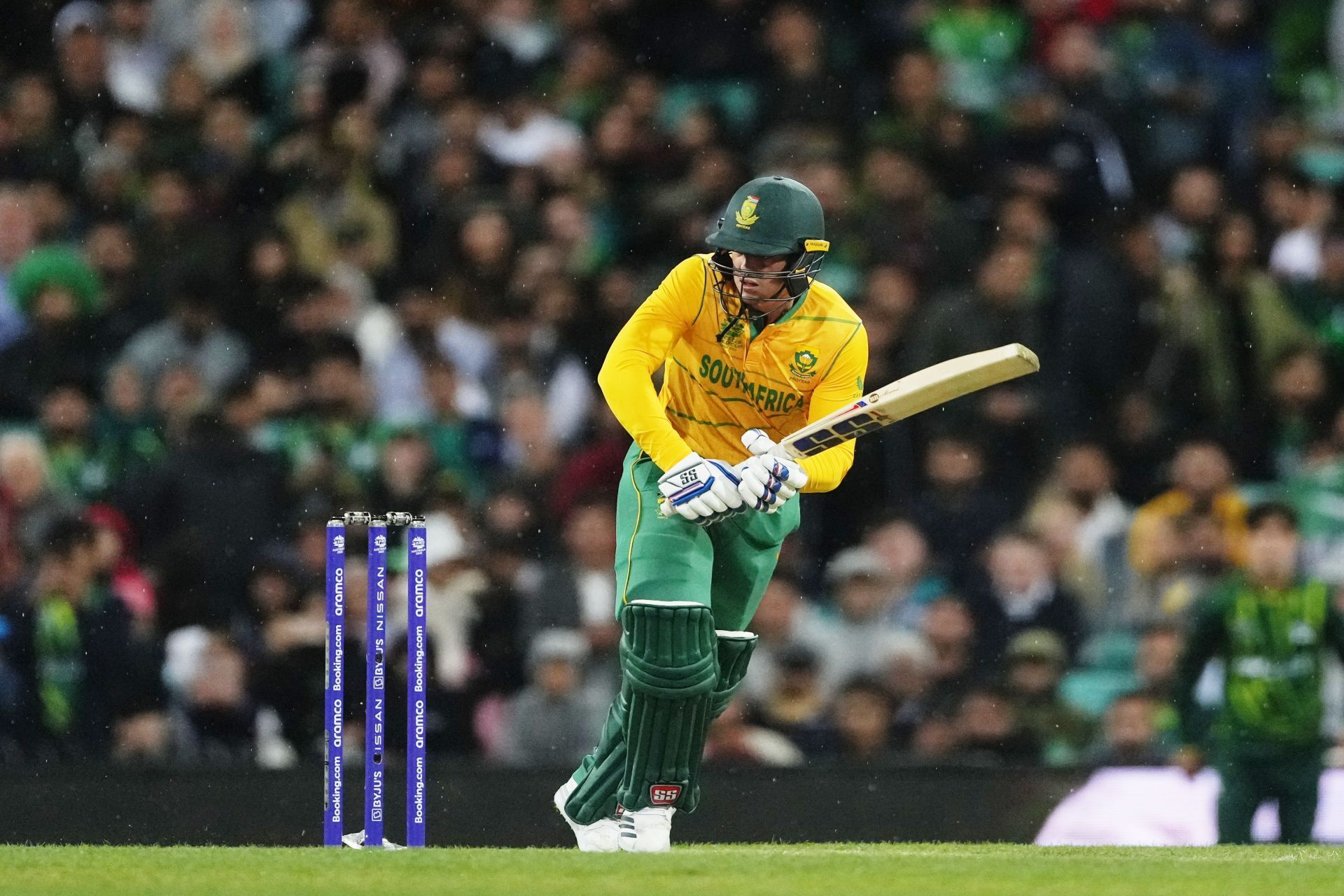 Quinton de Kock ended up scoing a fine century which helped South Africa win the game