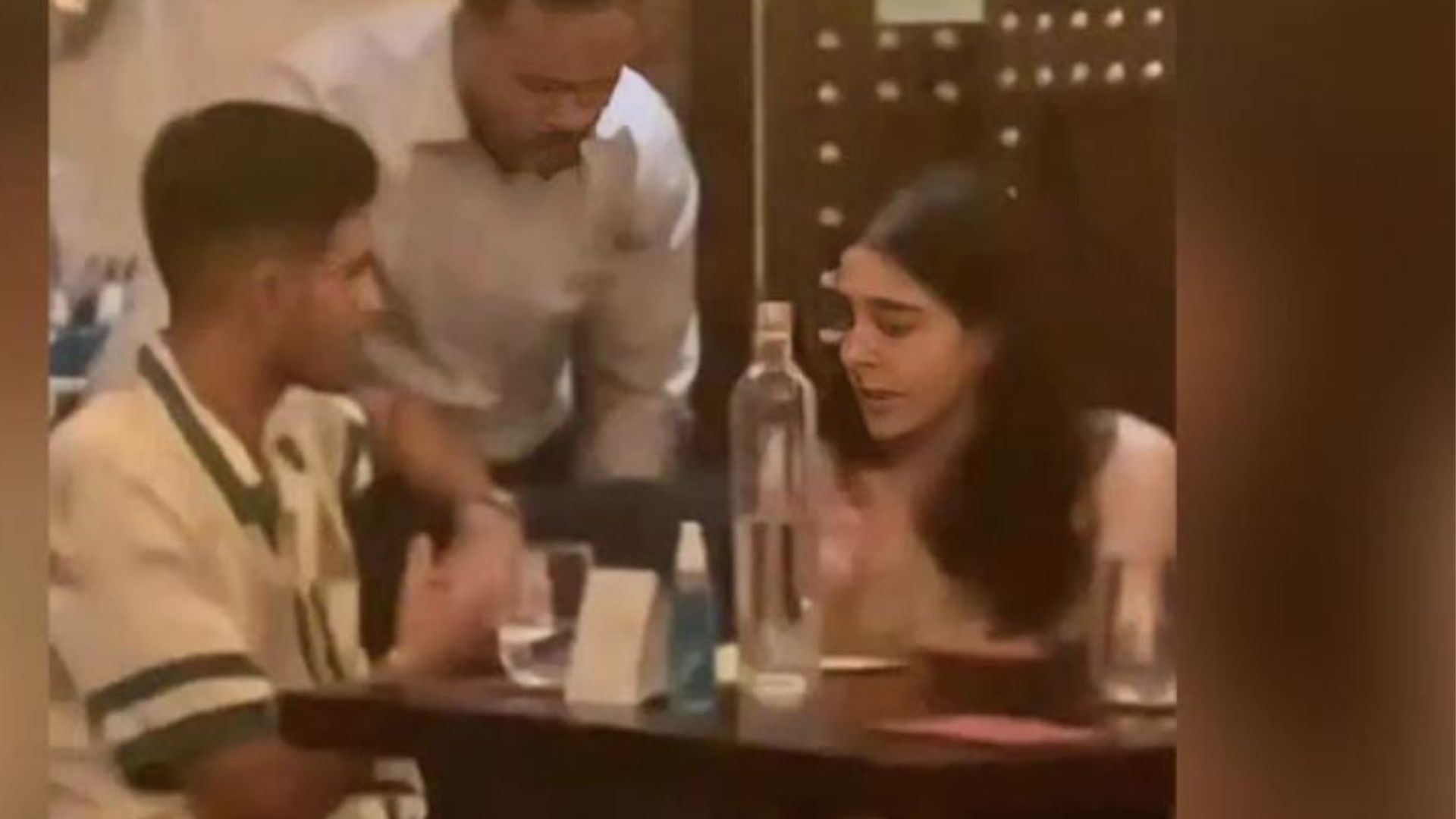 Sara Ali Khan and Shubman Gill dining at a restaurant.