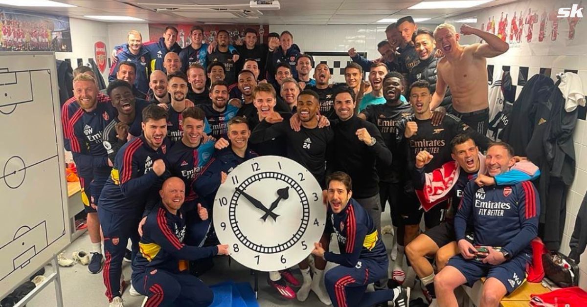 Arsenal celebrated Fulham win with giant clock.