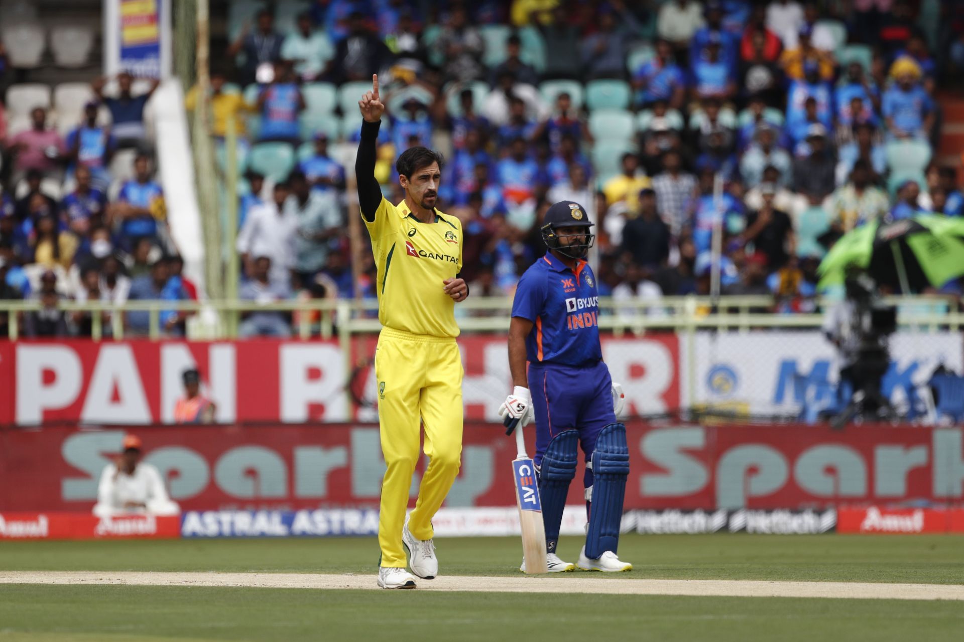 Mitchell Starc took five wickets. (Credits: Getty)