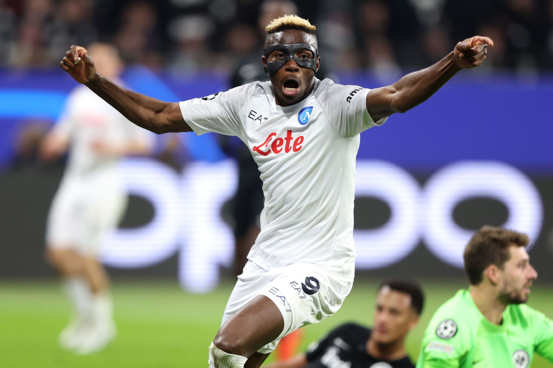 Eintracht Frankfurt v SSC Napoli: Round of 16 Leg One - UEFA Champions League