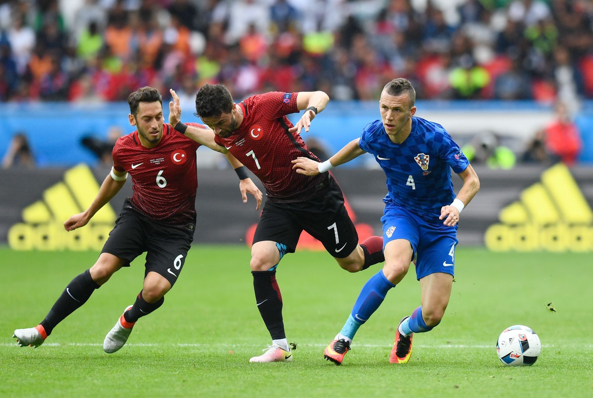 Turkey v Croatia - Group D: UEFA Euro 2016