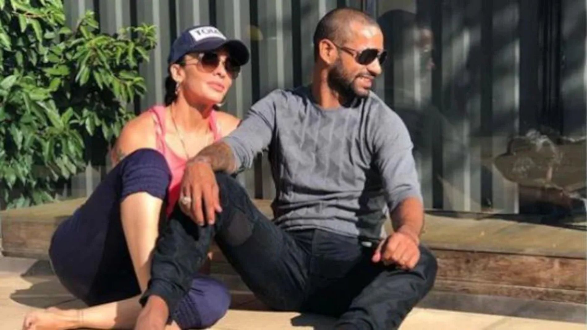 Shikhar Dhawan, Aesha Mukerji