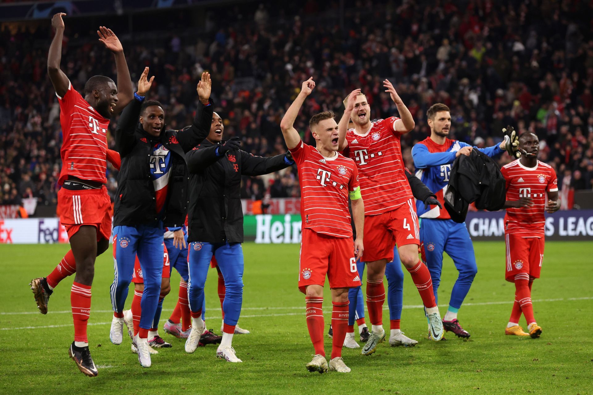 FC Bayern M&uuml;nchen v Paris Saint-Germain: Round of 16 Second Leg - UEFA Champions League