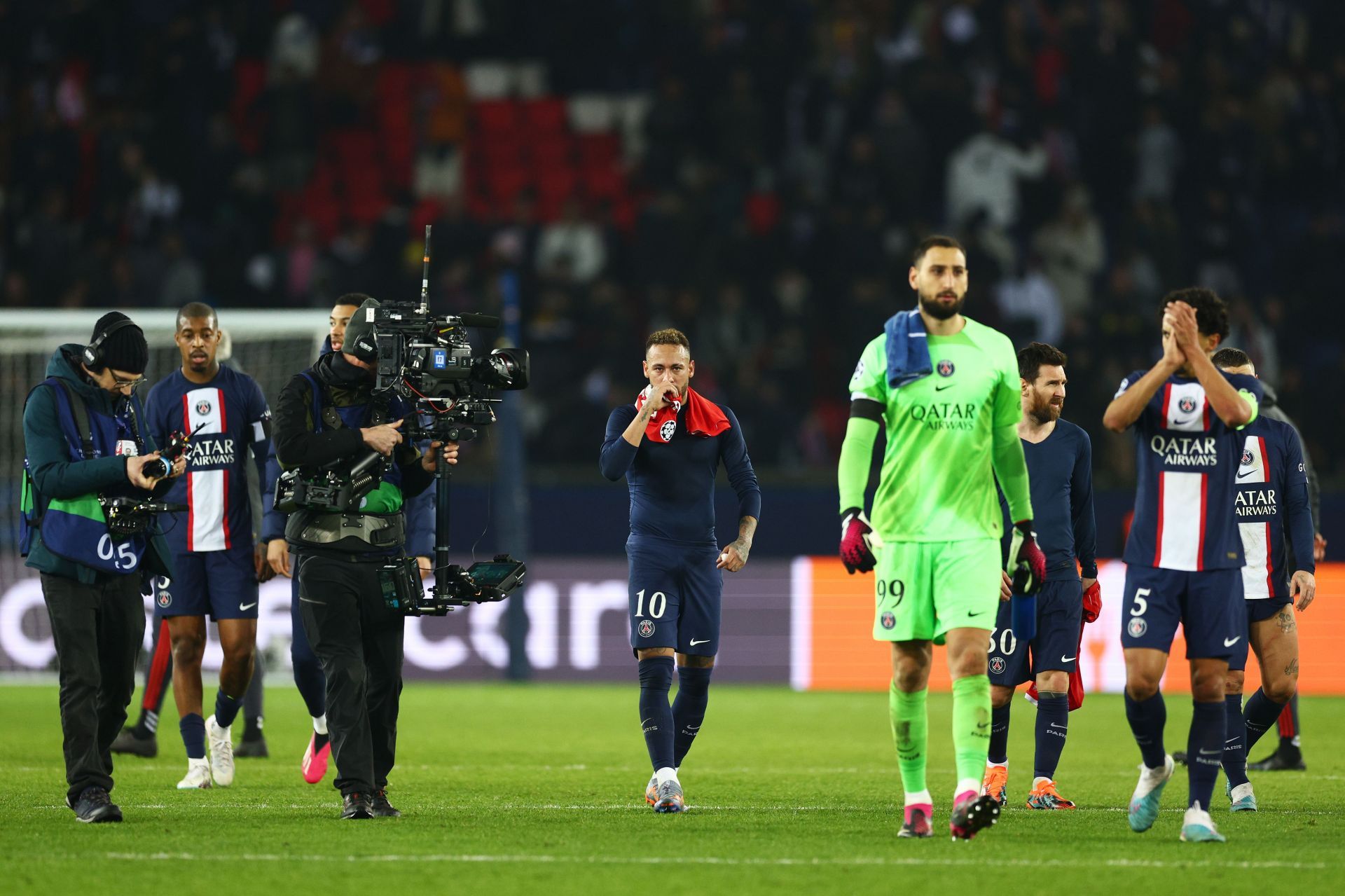 Paris Saint-Germain had just one proper center-back in their starting XI