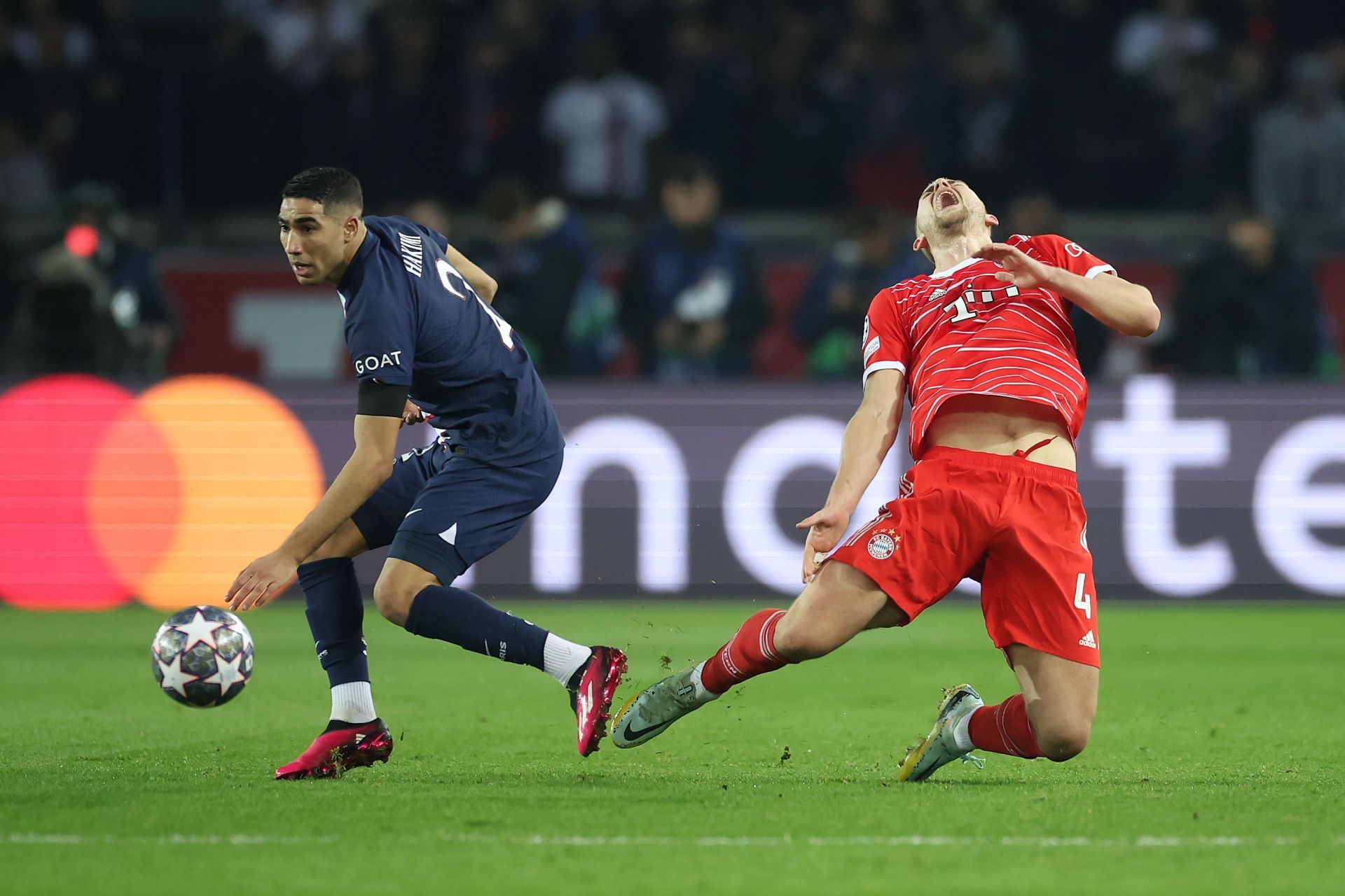 Paris Saint-Germain v FC Bayern München: Round of 16 Leg One - UEFA Champions League