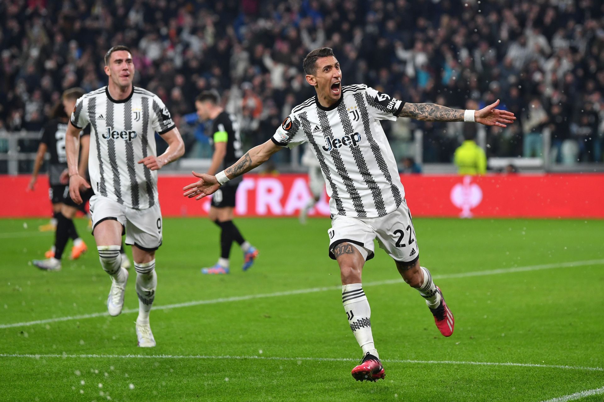 Juventus v Sport-Club Freiburg: Round of 16 Leg One - UEFA Europa League