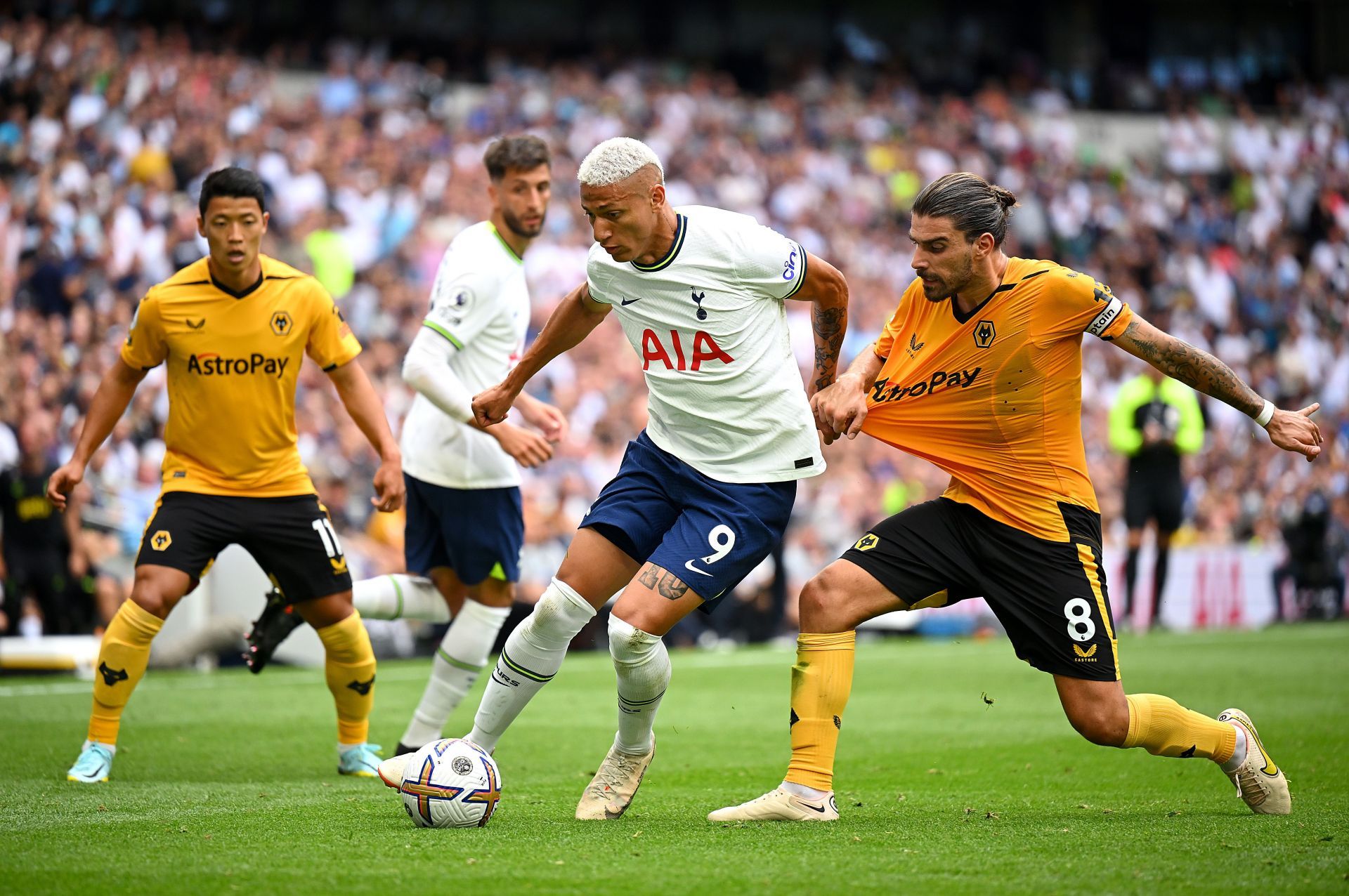 Tottenham Hotspur v Wolverhampton Wanderers - Premier League