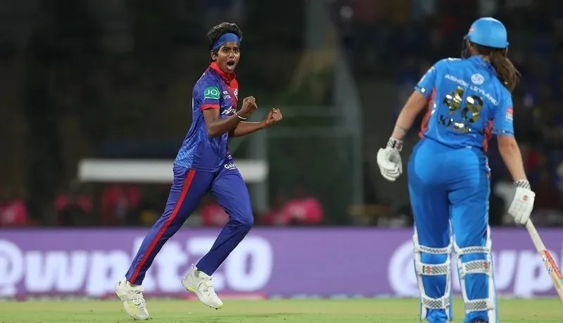 The Mumbai Indians were thrashed by the Delhi Capitals in Monday evening's game. [P/C: wplt20.com]