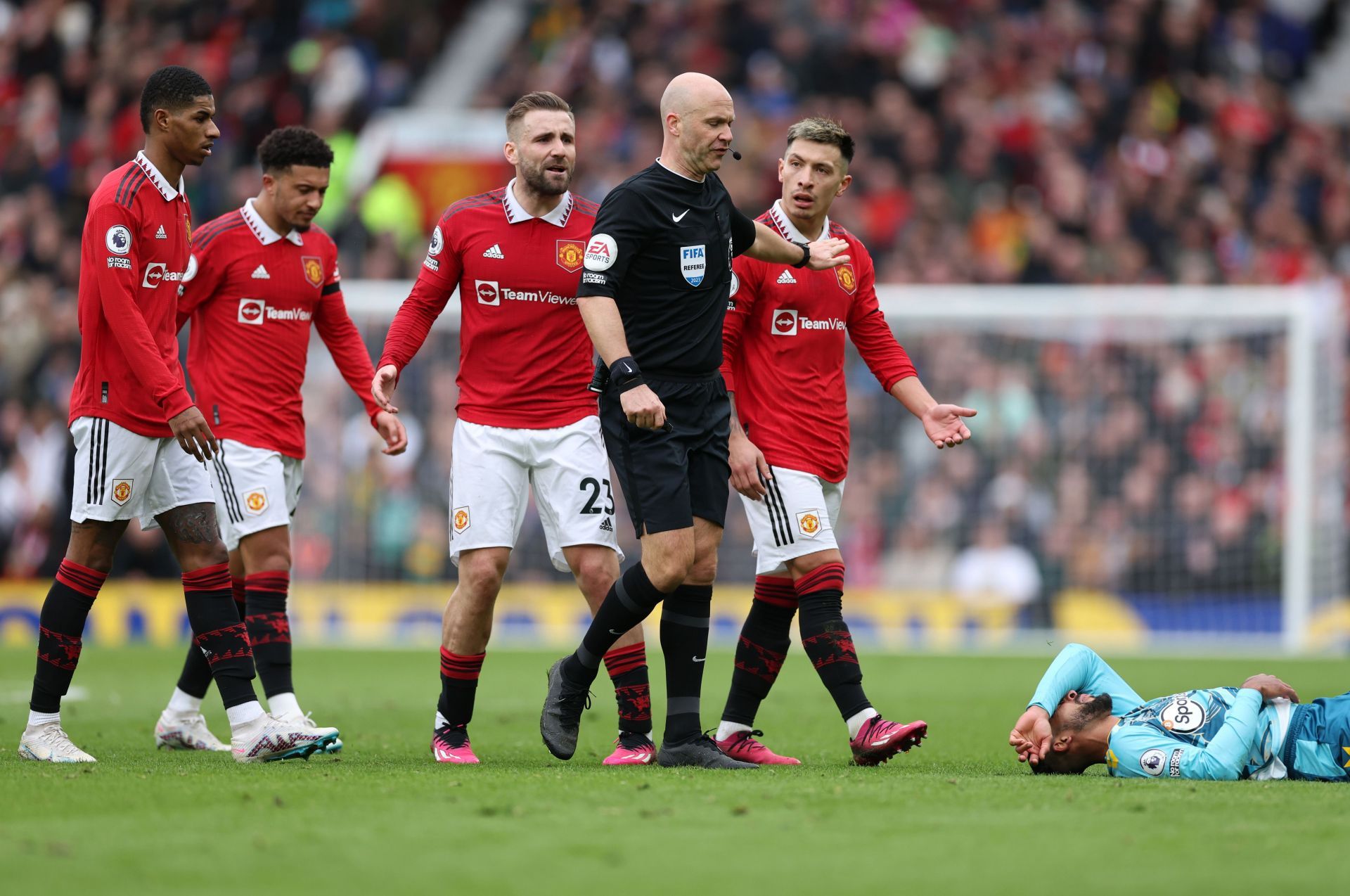 Sagna (not in pic) thinks Ten Hag&#039;s men won&#039;t finish in the top four.