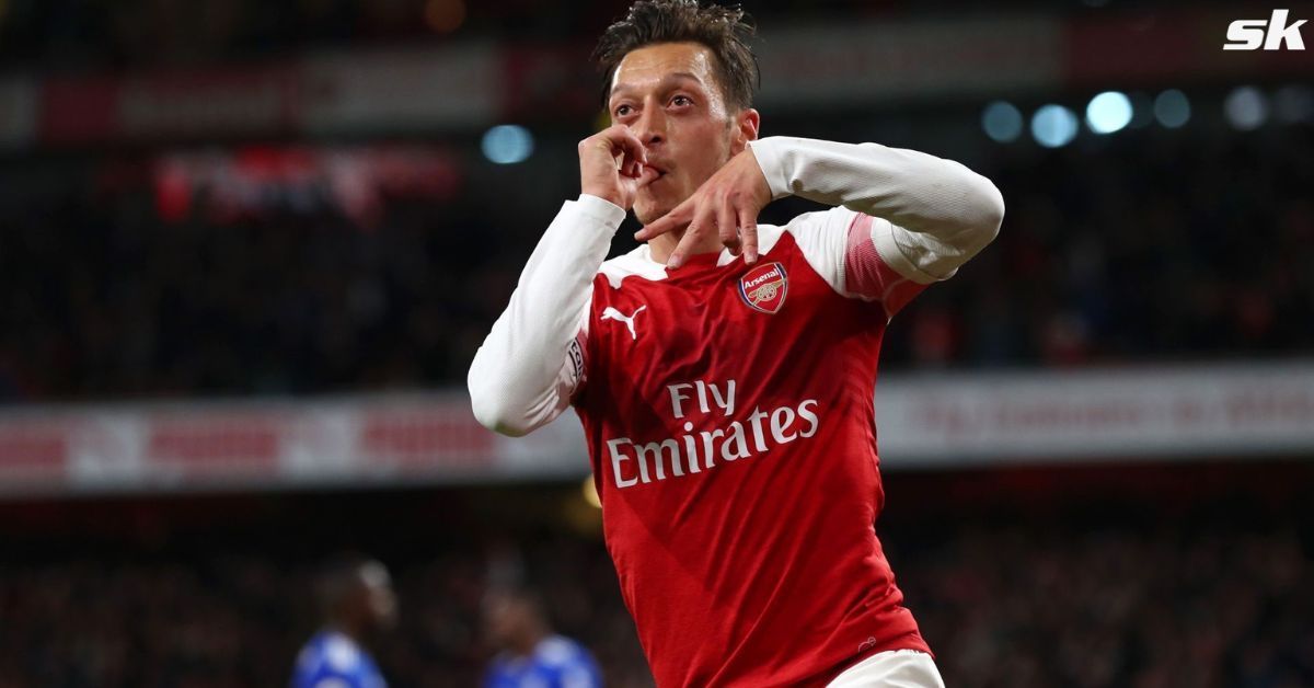 Mesut Ozil wants Arsenal to win their first Premier League title since 2004.