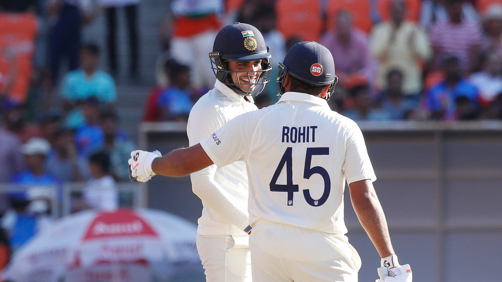 Shubman Gill and Rohit Sharma. (Credits: Twitter)