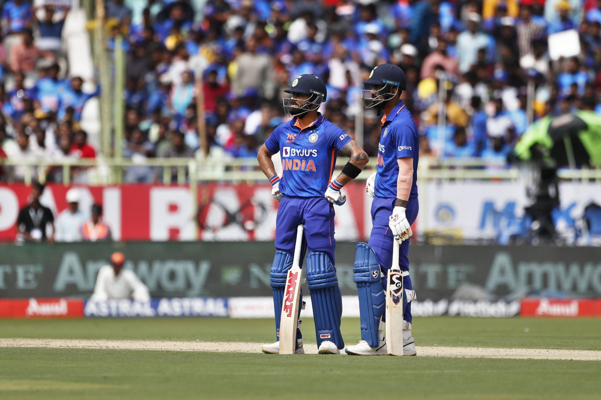 Virat Kohli (left) and KL Rahul wait for a DRS review during the second one-dayer. Pic: Getty Images