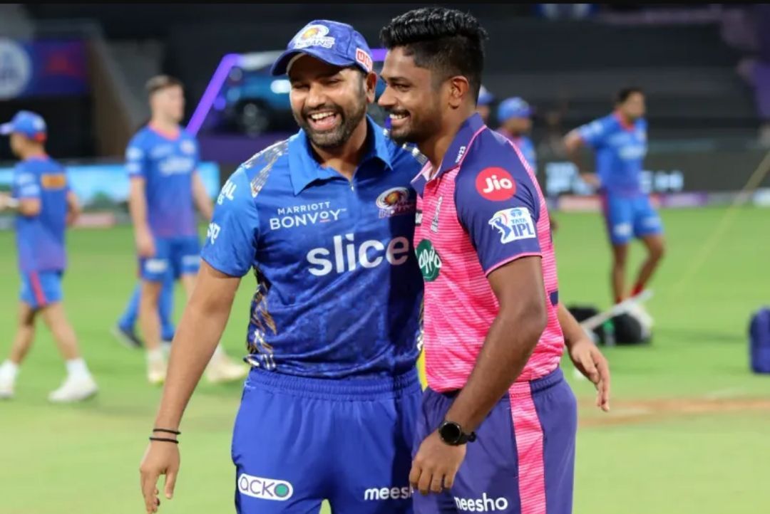 Rohit Sharma and Sanju Samson at a toss during IPL 2022 [IPLT20]