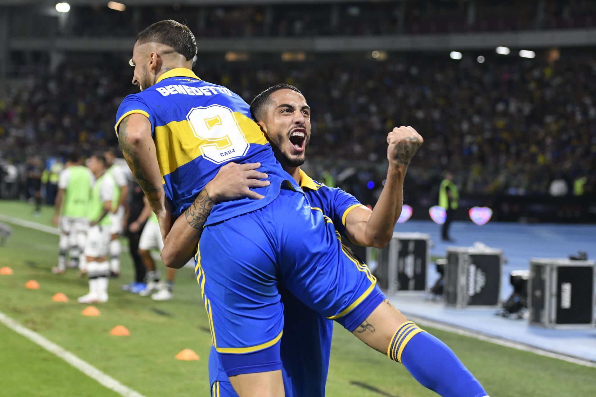 Boca Juniors v Patronato - Supercopa Argentina 2022
