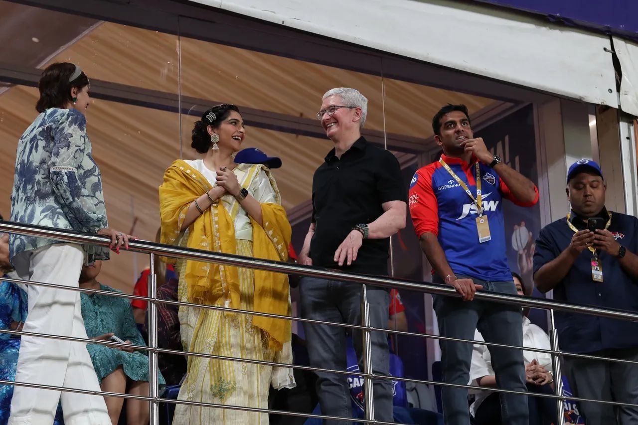 Tim Cook enjoyed his time at the Arun Jaitley Stadium (Image Courtesy: IPLT20.com)