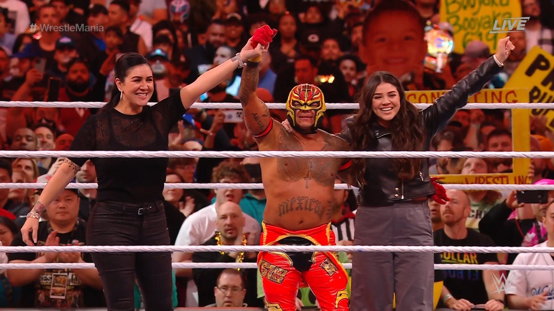 Rey Mysterio beat his son at WrestleMania 39.