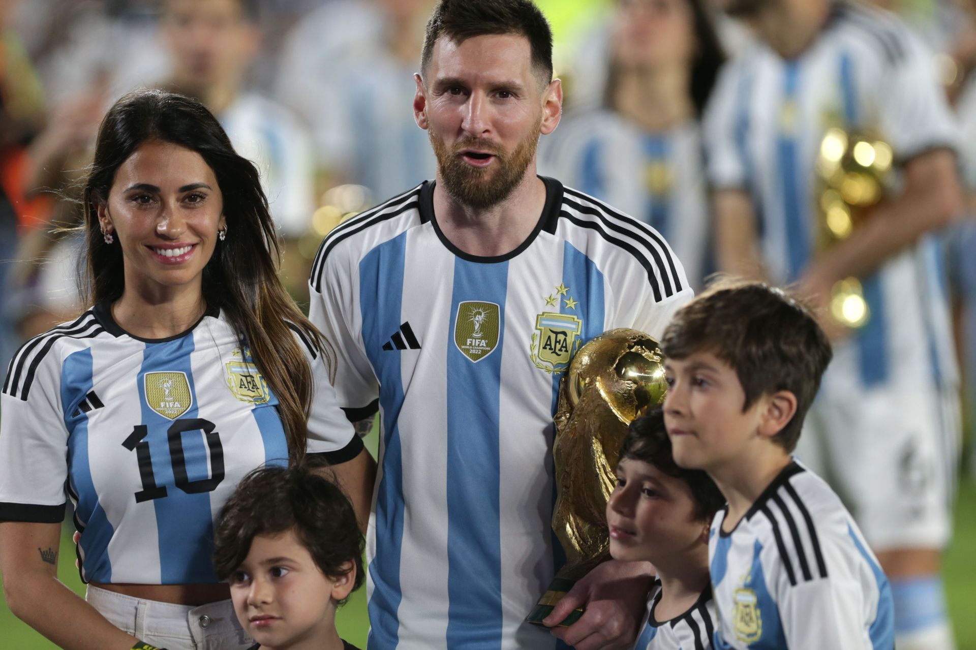 Messi with his family after the World Cup win