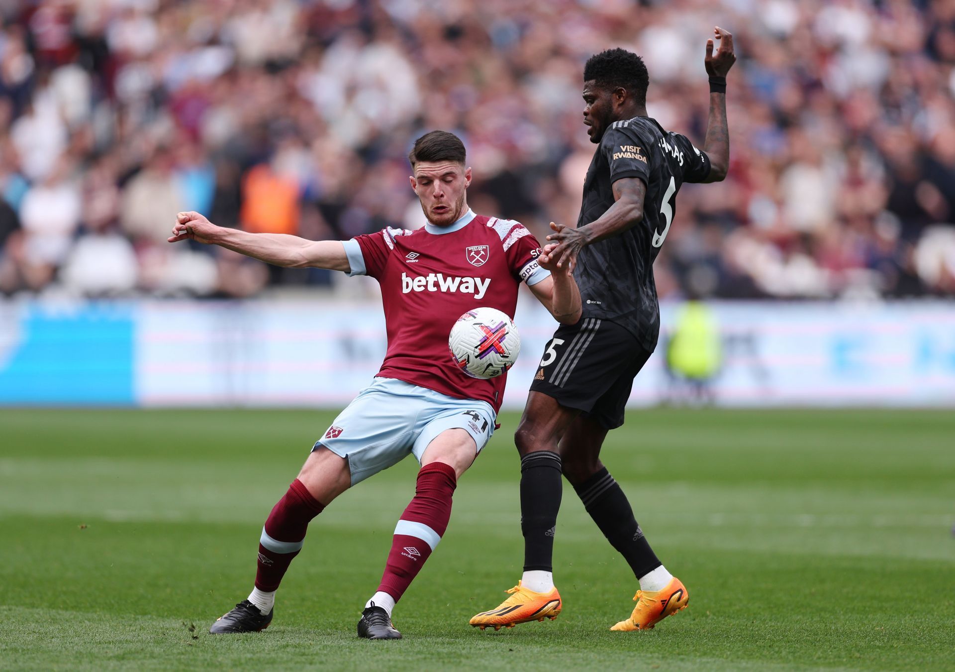 Declan Rice has admirers at the Emirates.