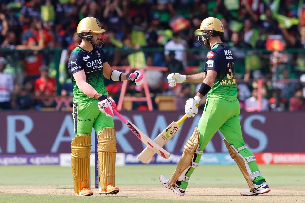 Faf du Plessis and Glenn Maxwell bailed their team out of trouble against the Rajasthan Royals. [P/C: iplt20.com]