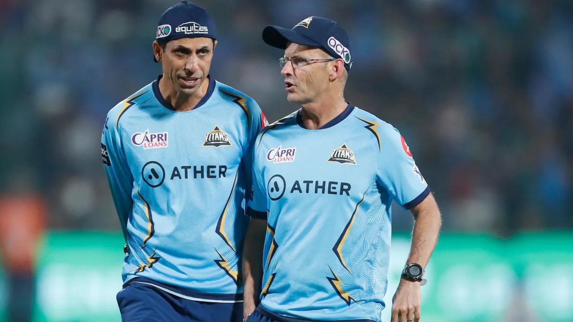 Ashish Nehra (L) with Gary Kirsten (P.C.:iplt20.com)