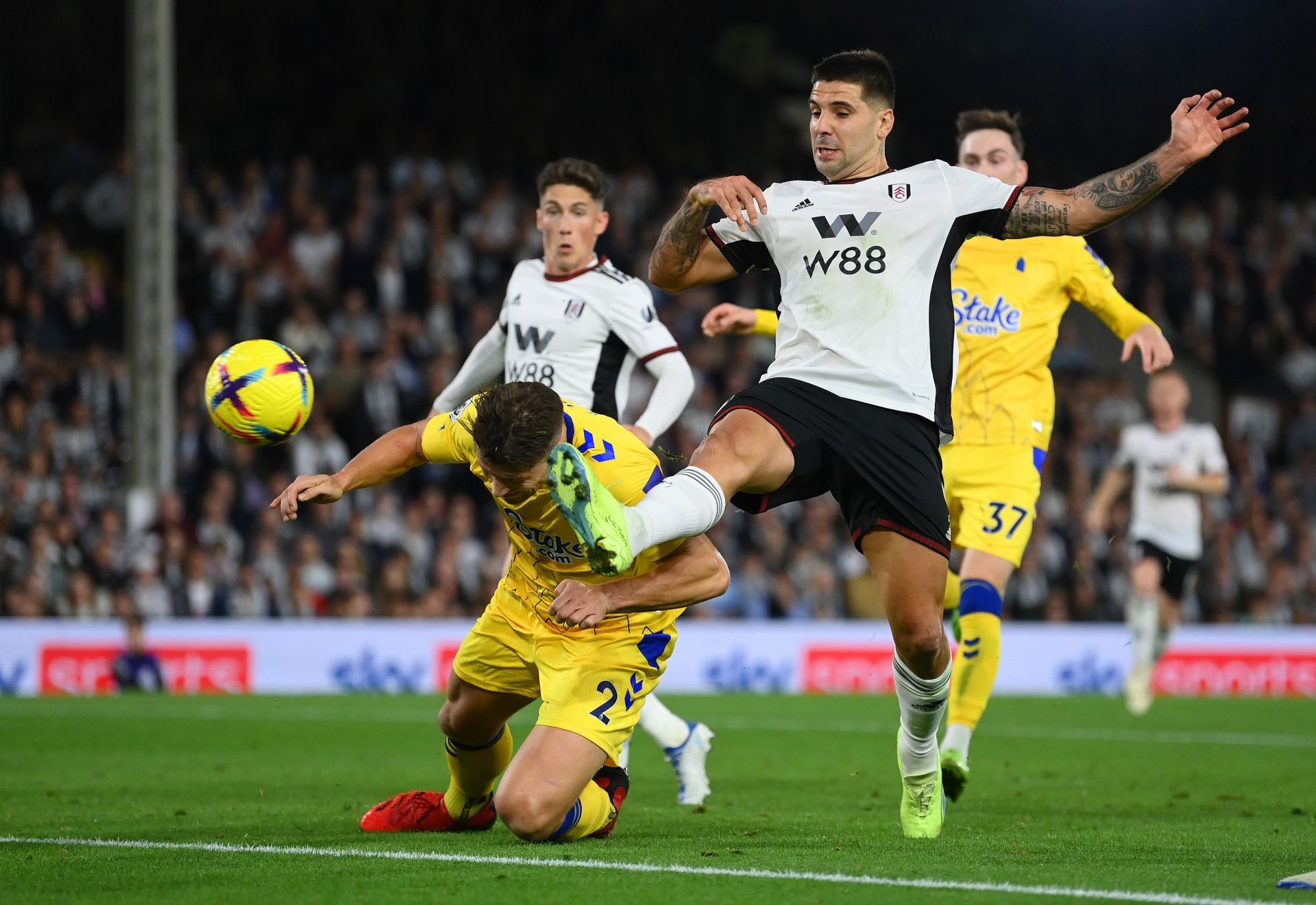 Fulham FC v Everton FC - Premier League