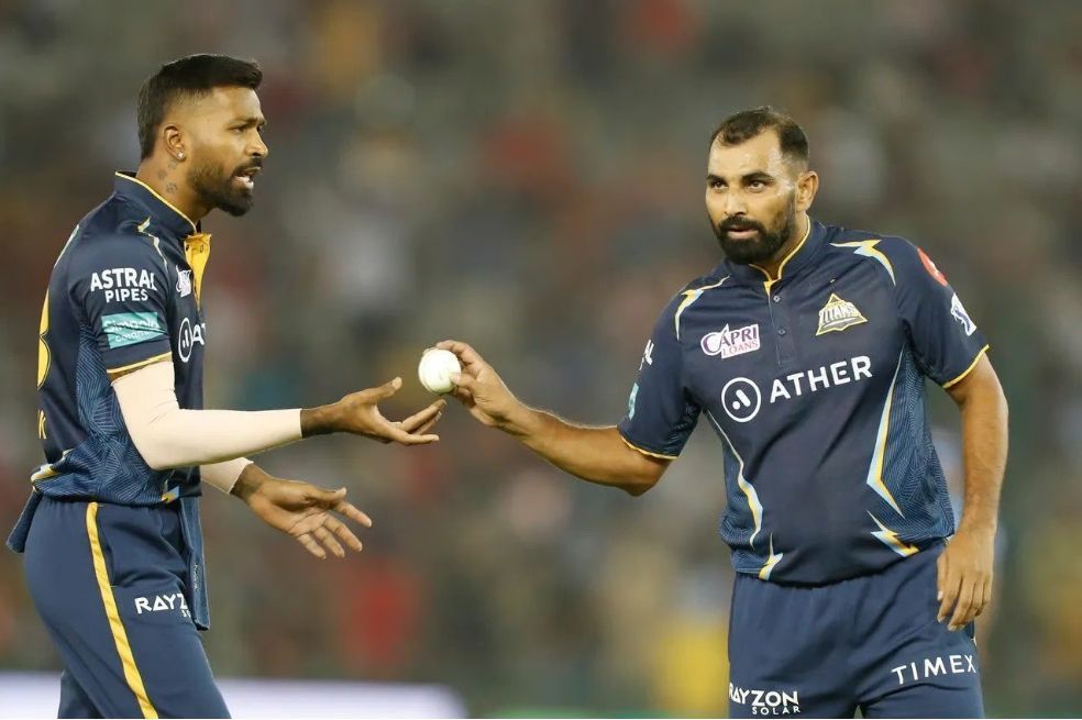 Mohammed Shami and Hardik Pandya in action for GT[IPLT20]