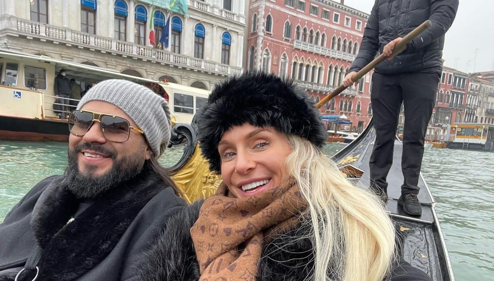 Who is Charlotte Flair's husband, Andrade El Idolo?