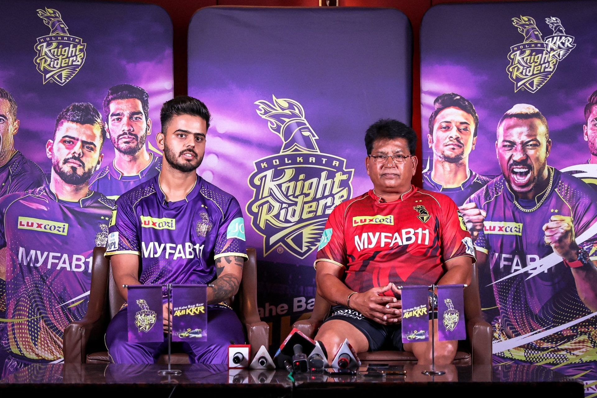 KKR captain Nitish Rana and coach Chandrakant Pandit. (Credits: Twitter)