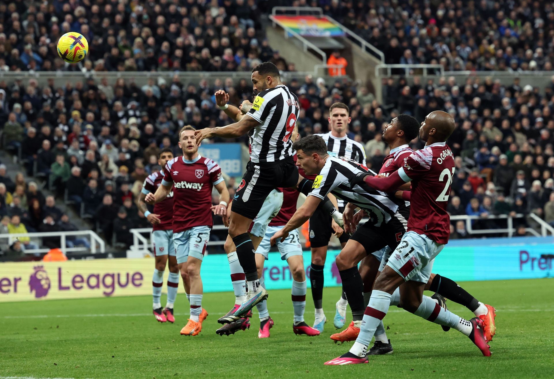 Newcastle United v West Ham United - Premier League