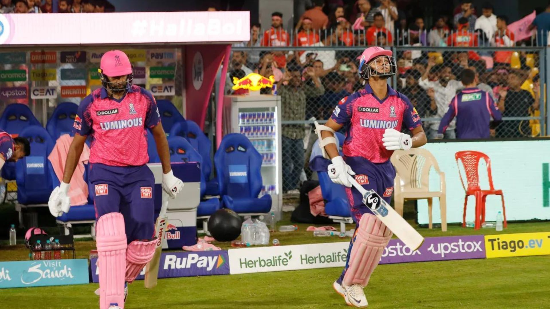 Ravichandran Ashwin (L) opened the batting for RR with Yashasvi Jaiswal (P.C.:iplt20.com)