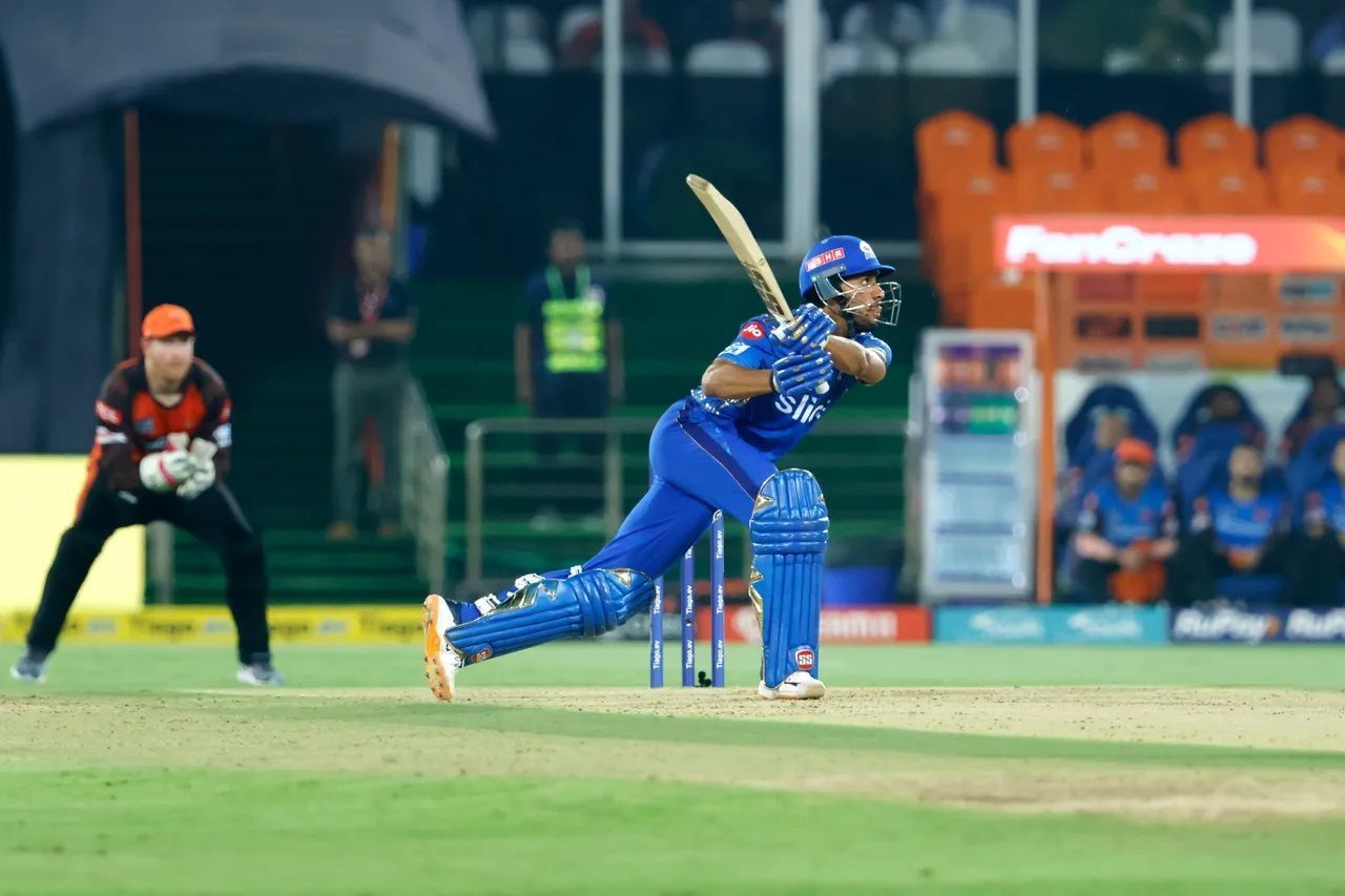 Tilak Varma smashed 37 runs off 17 balls. [P/C: iplt20.com]