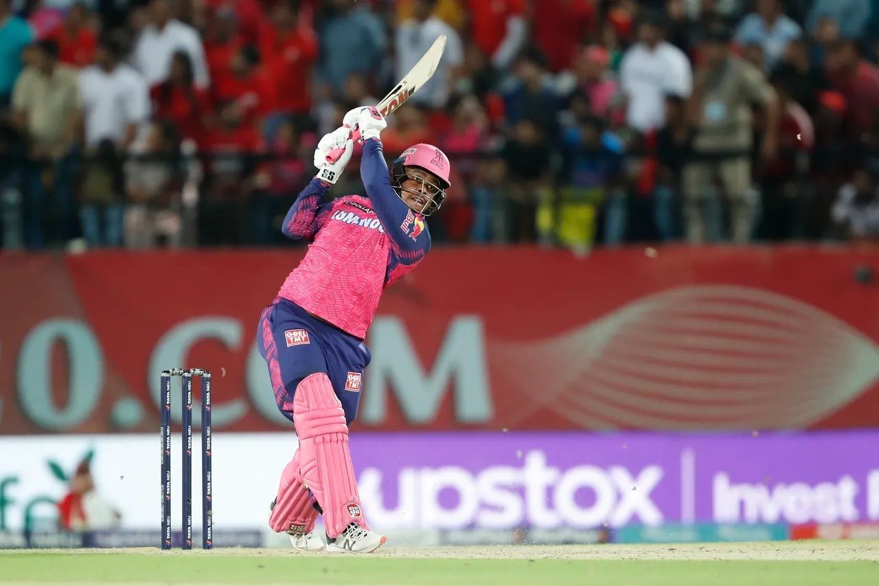 Shimron Hetmyer smashed 46 runs off 28 balls during RR&#039;s chase. [P/C: iplt20.com]